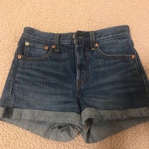 levi shorts